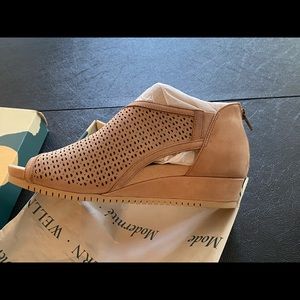 Earth Dark Blush Sandal.